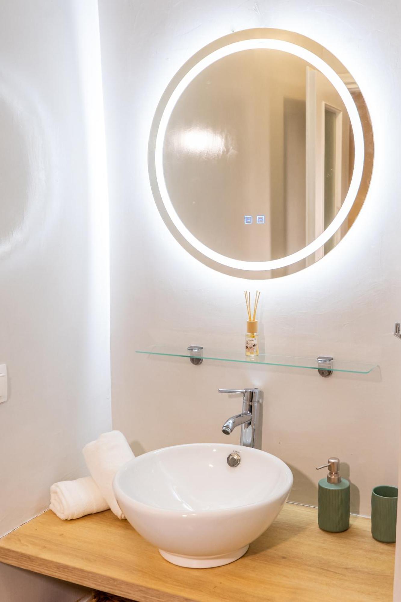Book Homes - Meraki Apartment